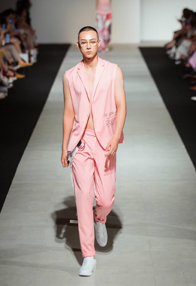 Bản sao Ngô Ngạn Tổ Hoàng Anh Tú: Nghệ sĩ làm đẹp không còn là nhu cầu mà đã trở thành gánh nặng-2