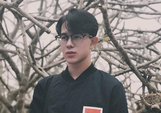 Chàng hề ma quái hát hay, đàn giỏi, thích đóng phim-3