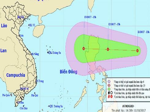 Miền Trung chuẩn bị hứng bão số 11, diễn biến rất nguy hiểm
