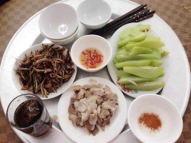 Ngao ngán trào lưu khoe cơm giá rẻ, bà mẹ cao tay khoe bữa ăn 5.000 đồng siêu chất-3