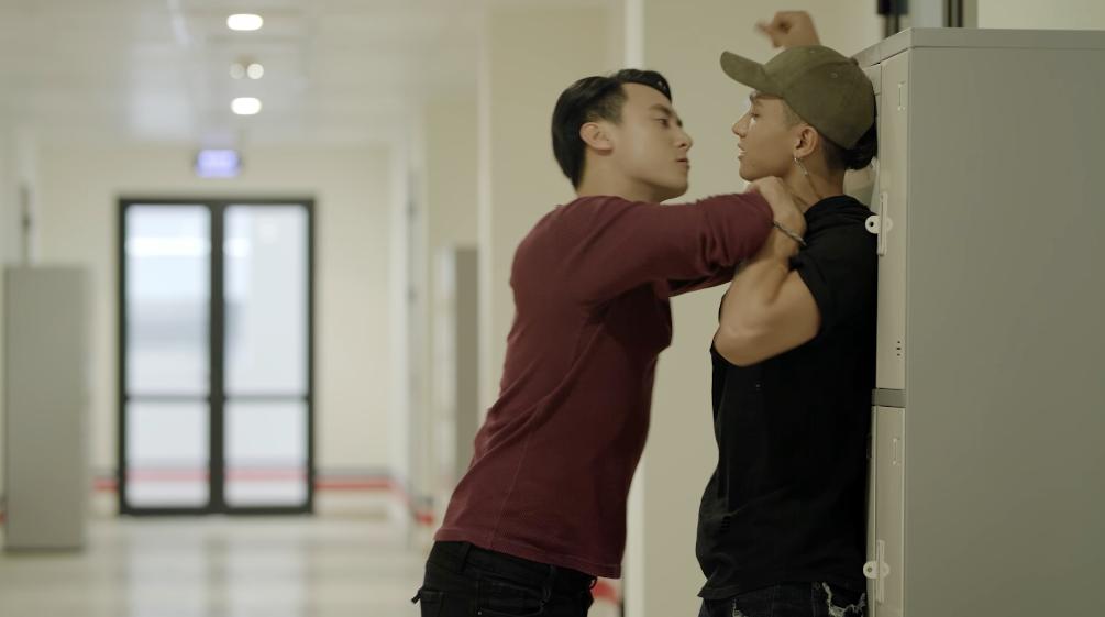 Glee: Hữu Vi và Rocker Nguyễn từ bạn thành thù chỉ vì Angela Phương Trinh-4