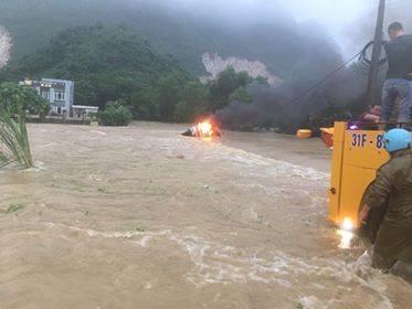 Cảnh lũ dữ tàn phá ghê gớm miền Bắc và Bắc Trung Bộ-14