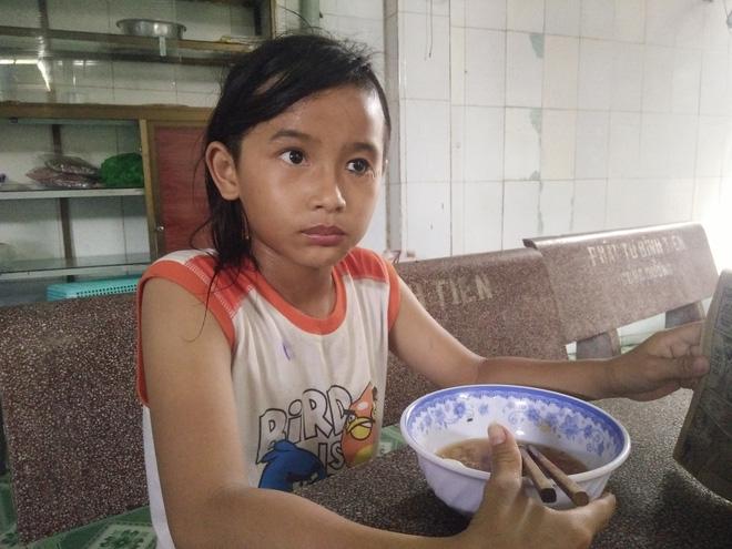 Sau hình ảnh trẻ bị bỏ đói ở Tịnh xá, sư cô trả lời: Đều sai sự thật, ở đây chỉ thiếu người chăm sóc các em-9