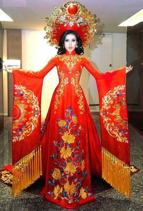 Trang phục dân tộc của Á hậu Huyền My ở Miss Grand International 2017 gây tranh cãi-1