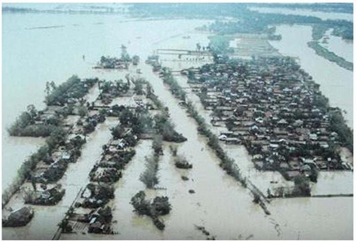 Những trận đại hồng thủy trăm năm có một ở Việt Nam trong vòng 20 năm qua-2