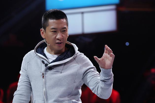 Nhĩ Khang Châu Kiệt úp mở chỉ trích Trần Chí Bằng kiêu ngạo-1