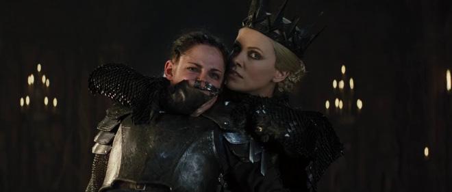 Hoàng hậu được mệnh danh là ác phụ độc dược, 3 đời chồng vẫn đẹp như đóa hồng Athens-8