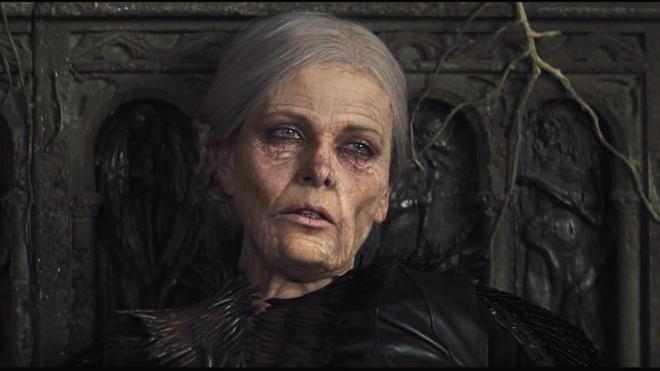 Hoàng hậu được mệnh danh là ác phụ độc dược, 3 đời chồng vẫn đẹp như đóa hồng Athens-9