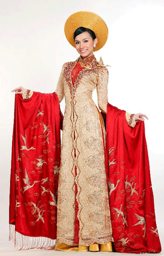 Ba bộ Quốc phục chễm chệ trên sân nhà trong các kỳ thi nhan sắc quốc tế-1