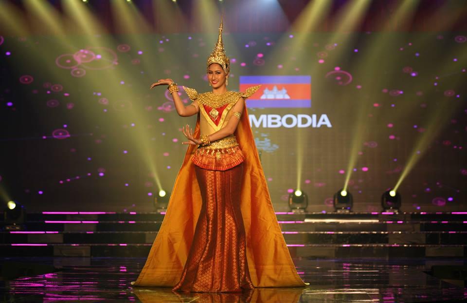 Top 10 trang phục truyền thống đẹp nhất tại đêm trình diễn Quốc phục Miss Grand International 2017-9