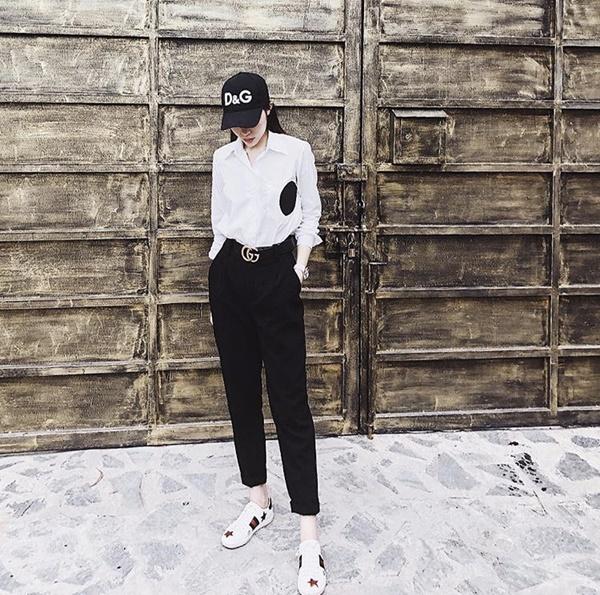 Chất đừng hỏi với phong cách street style của 3 nữ huấn luyện viên The Look-11