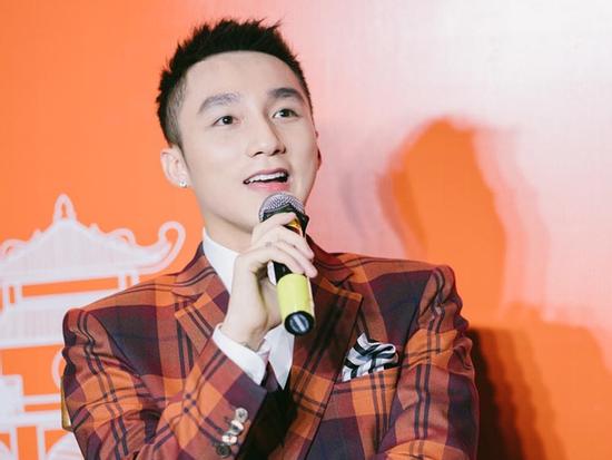 Sơn Tùng trở thành ca sĩ Việt có nhiều MV đạt 100 triệu lượt xem nhất