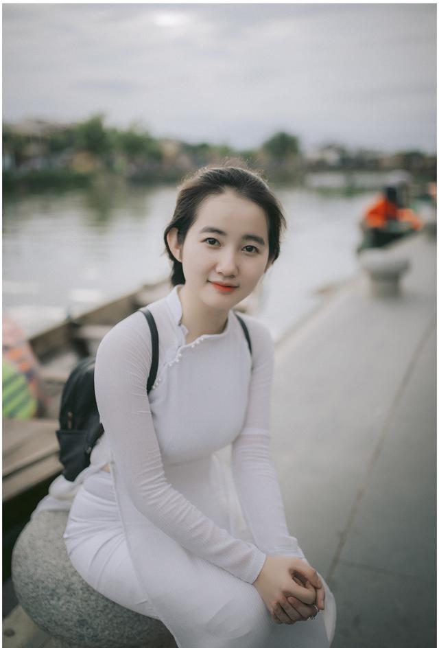 Cô gái 25 tuổi mặt mộc xinh xắn và trẻ trung như nữ sinh cấp 3-2