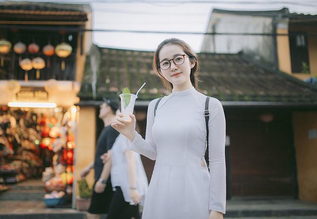 Cô gái 25 tuổi mặt mộc xinh xắn và trẻ trung như nữ sinh cấp 3-8