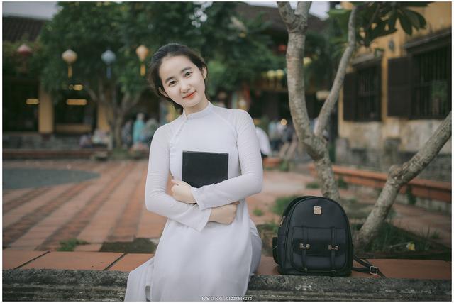 Cô gái 25 tuổi mặt mộc xinh xắn và trẻ trung như nữ sinh cấp 3-10