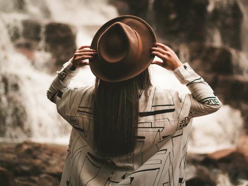 Chúng ta sẽ không bao giờ chọn được người mà mình sẽ yêu