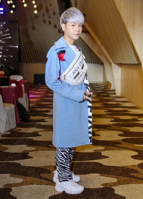 Phi Thanh Vân trễ nải vòng 1, Đông Nhi phá nát đồ hiệu lọt top sao mặc xấu nhất tuần-3