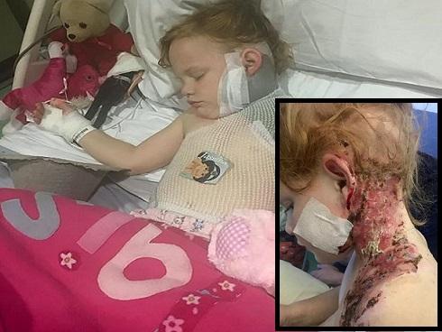 Hà Nội: Audi húc đổ cột đèn trúng người đi bộ trên phố-7