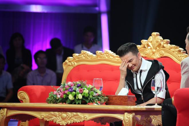 Đàm Vĩnh Hưng bật khóc: Đến tận bây giờ, tôi vẫn còng lưng trả nợ cho mẹ-3