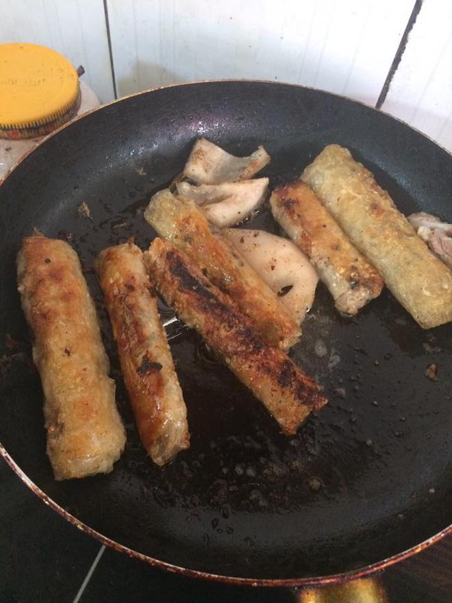 Khoe khéo khoe đảm xưa rồi, chị em giờ đang có mốt mới chất hơn: Khoe nấu nướng vụng về-8