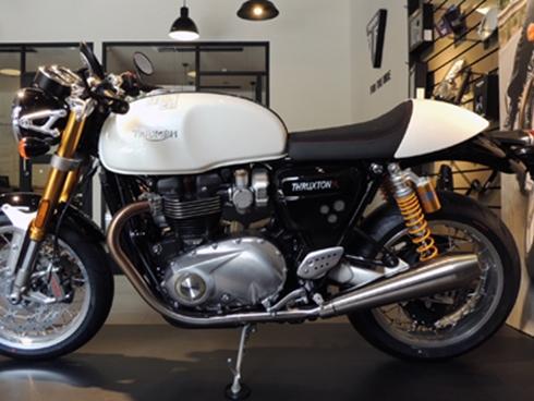 Môtô cafe racer Triumph Thruxton R gần 600 triệu đồng ở Việt Nam