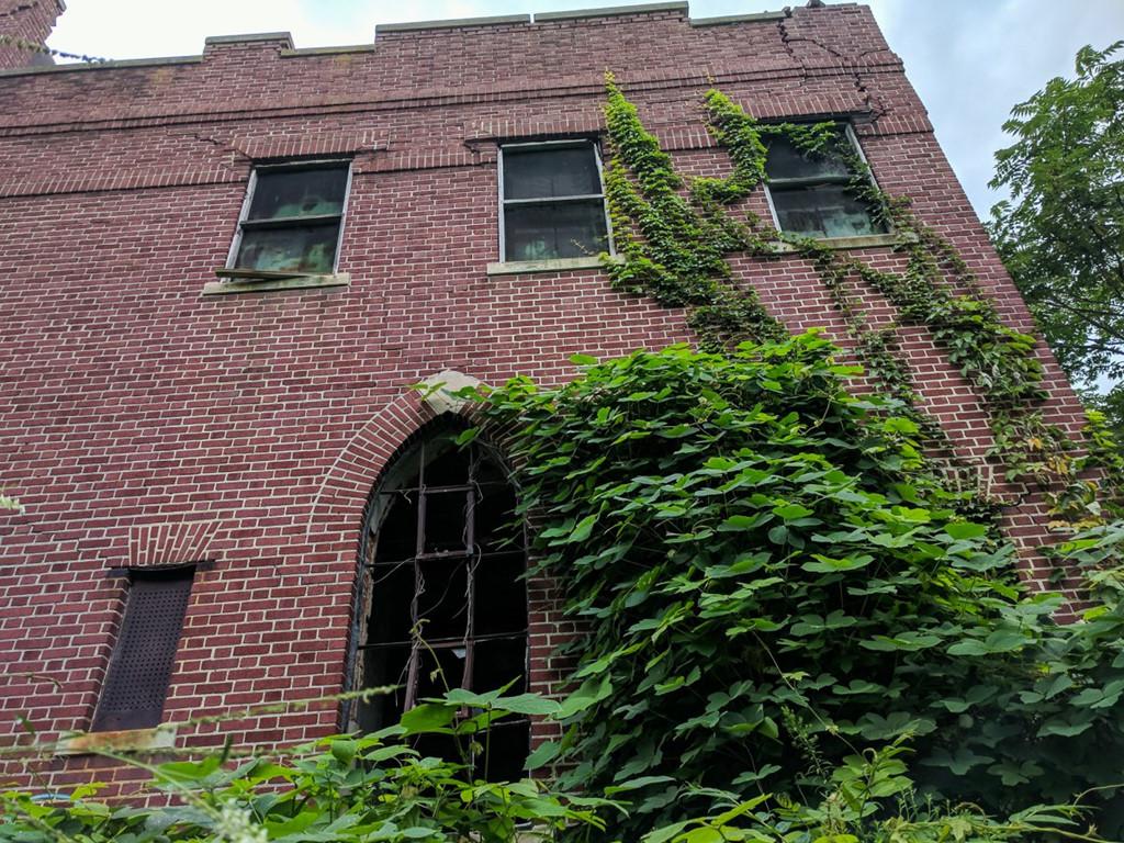 Hòn đảo không ai dám đặt chân tới giữa New York-8