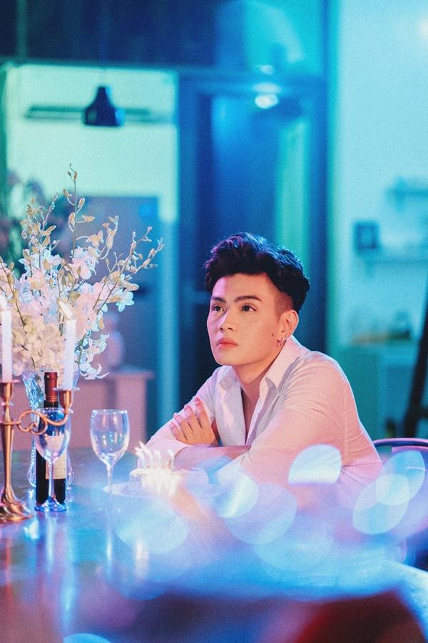 Choáng với cảnh giường chiếu của Đào Bá Lộc với mẫu Tây nam-1