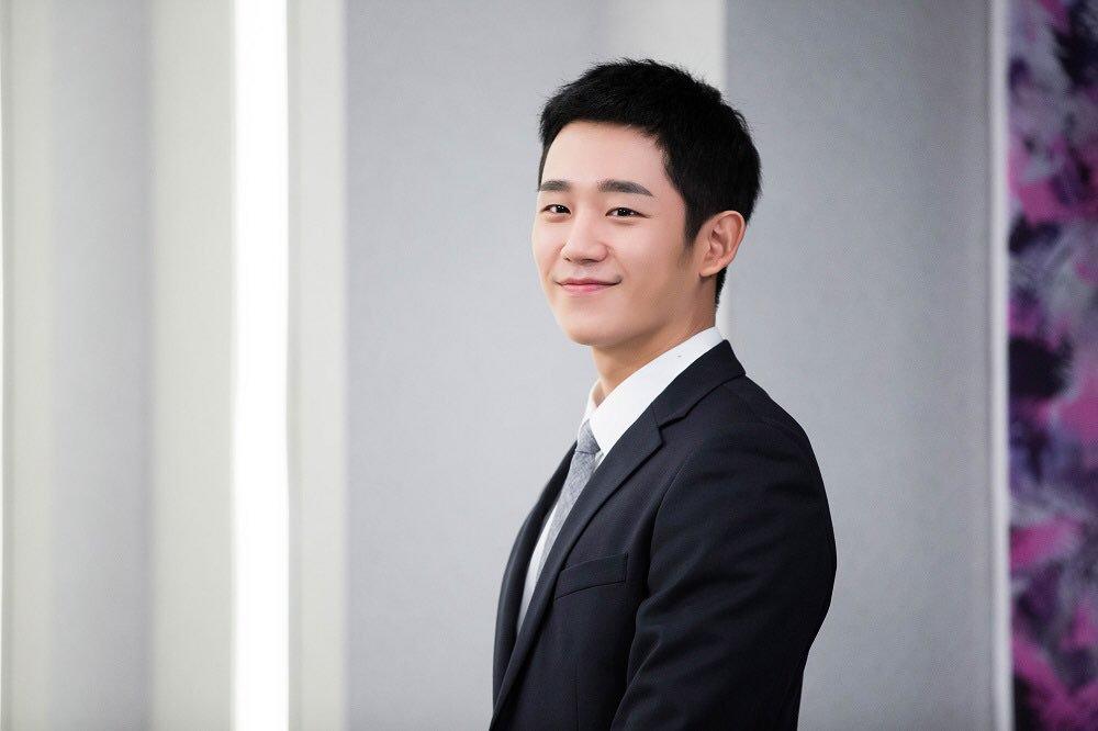 Ngoài Lee Jong Suk, còn có 5 trai đẹp làm nên sức hút của Khi Nàng Say Giấc-2