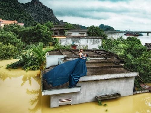 Bộ ảnh cưới đầu tiên sau 45 năm kết hôn và chia sẻ xúc động của con trai cho bố mẹ-13