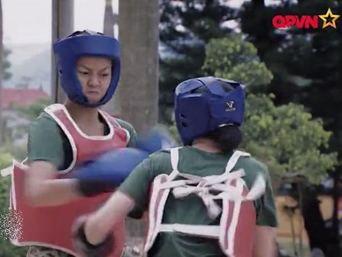 Mặc quần ngắn cũn cỡn, Mai Ngô gây sốc với gu thời trang phản cảm-5