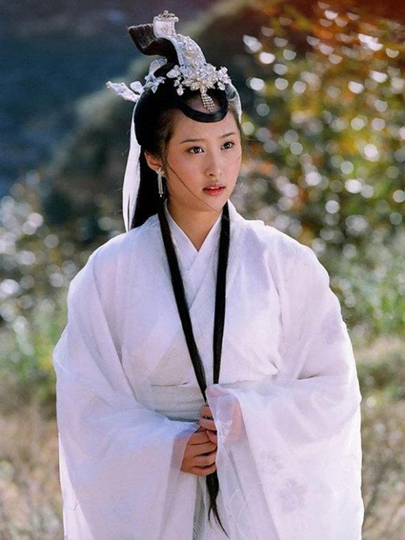 Nhan sắc ngày ấy, bây giờ của loạt mỹ nhân từng đóng vai Hằng Nga-13