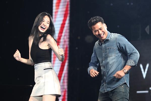 Hoài Lâm giả fan cuồng, Phillip Nguyễn nhảy sung hết nấc trong birthday concert Vũ Cát Tường-8