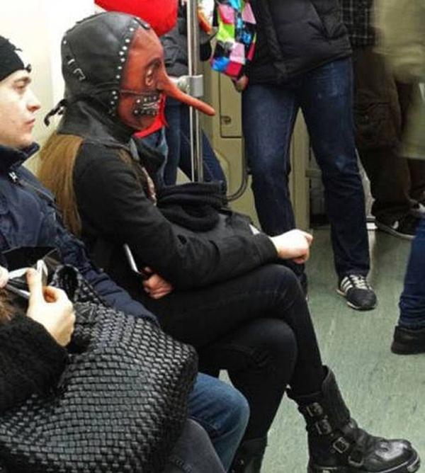 Những kẻ này đến từ hành tinh khác thì gọi là gì?-10