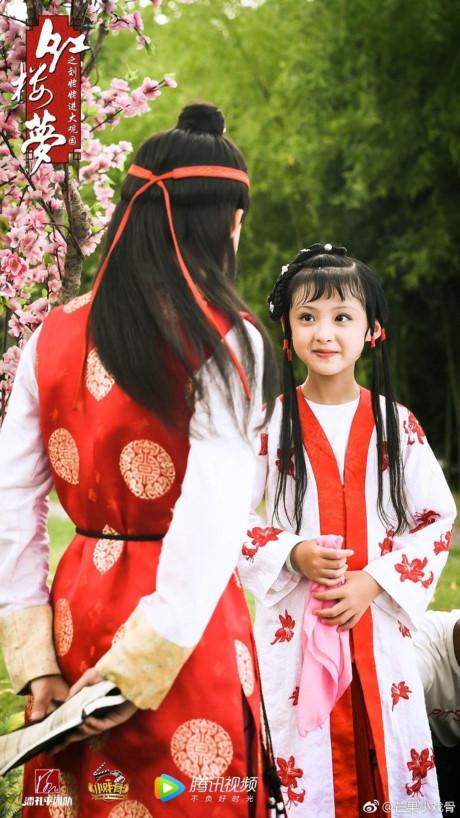 Diễn viên nhí Trung Quốc đóng cảnh yêu, chém giết: Hệ lụy lớn-2