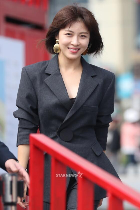 Sao Hàn 15/10: Song Joong Ki được khen ngợi vì từ thiện khủng ngay trước ngày cưới-7