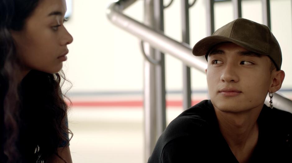 Glee: Cư dân mạng chê chồng Lê Thúy không biết đọc rap-2