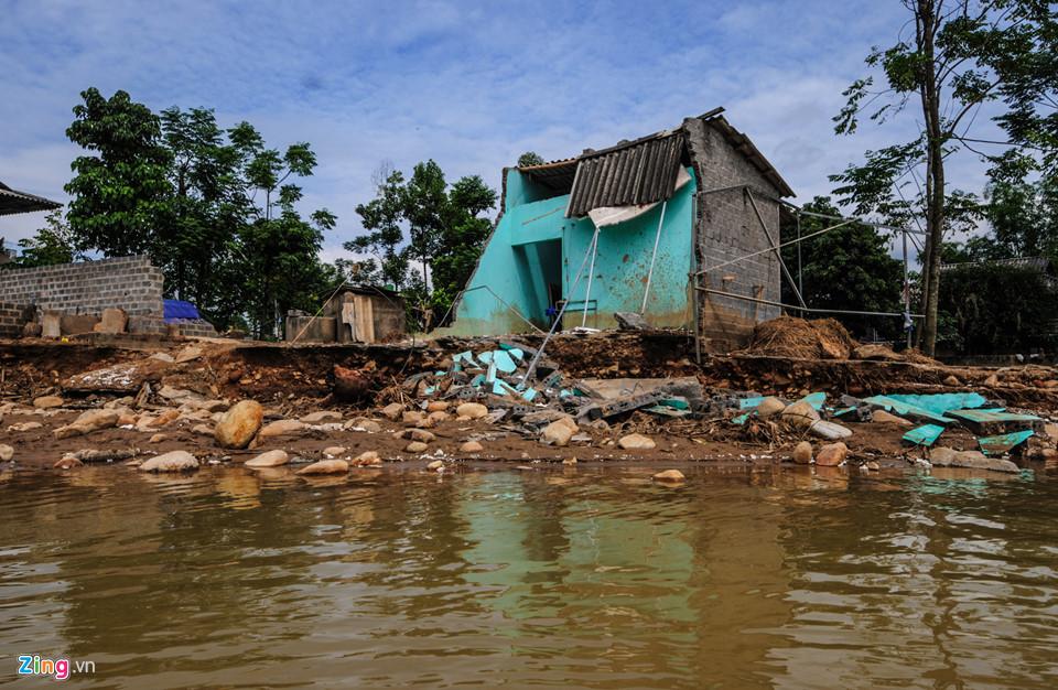 Cảnh xác xơ, tang tóc sau cơn lũ quét lịch sử ở Yên Bái-8