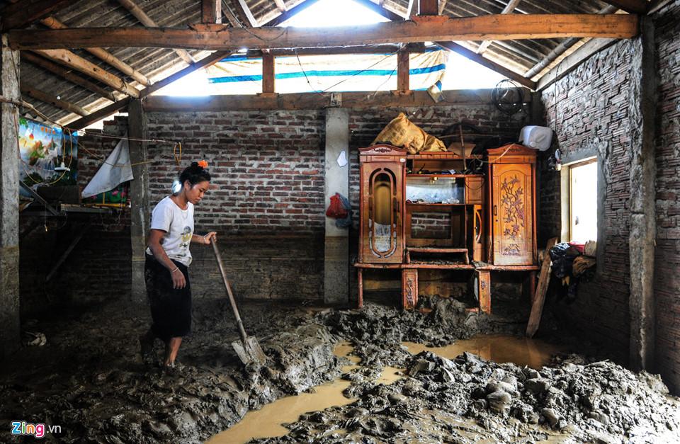 Cảnh xác xơ, tang tóc sau cơn lũ quét lịch sử ở Yên Bái-9
