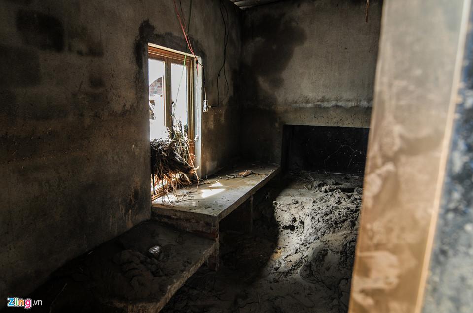 Cảnh xác xơ, tang tóc sau cơn lũ quét lịch sử ở Yên Bái-15