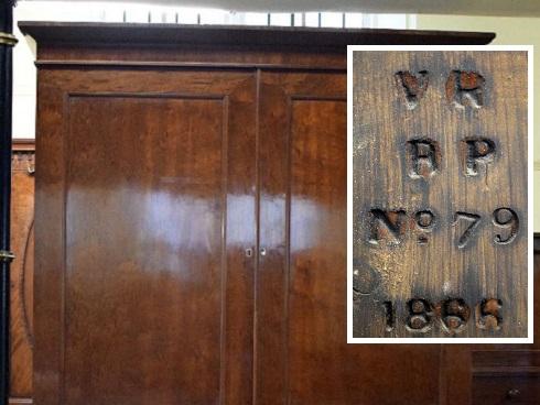 Mua đồ cổ, người đàn ông kinh ngạc phát hiện bí mật còn quý hơn vàng