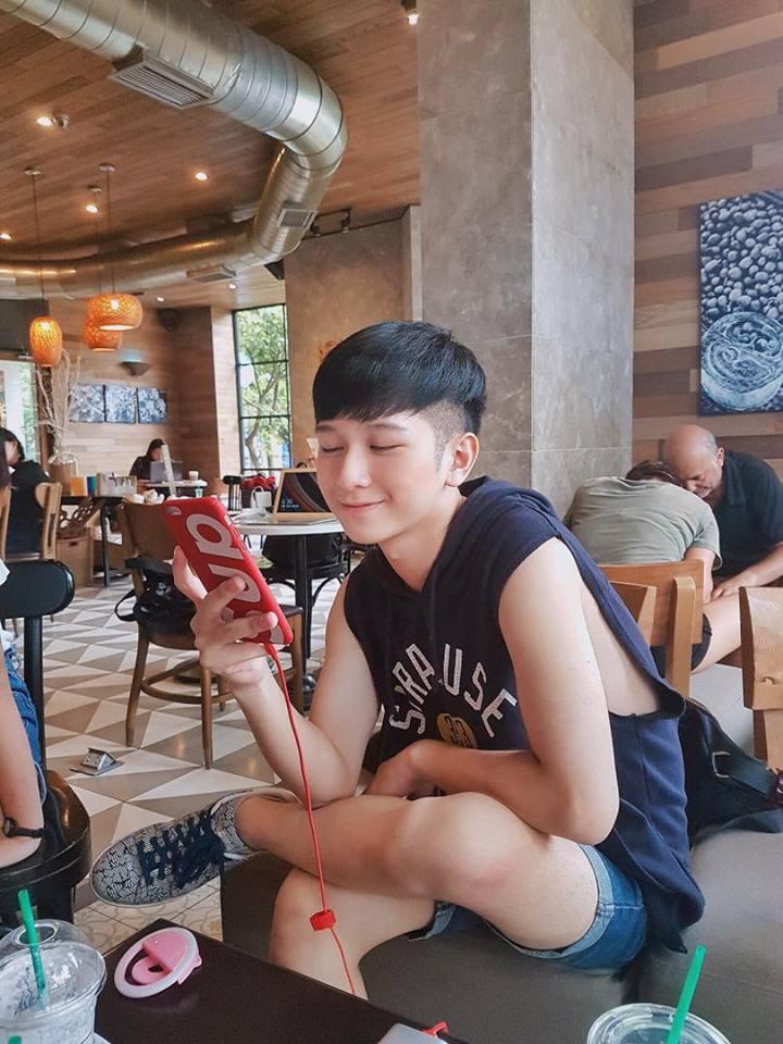 Thêm một anh chàng đẹp chói chang bất chấp cả ảnh thẻ!-6