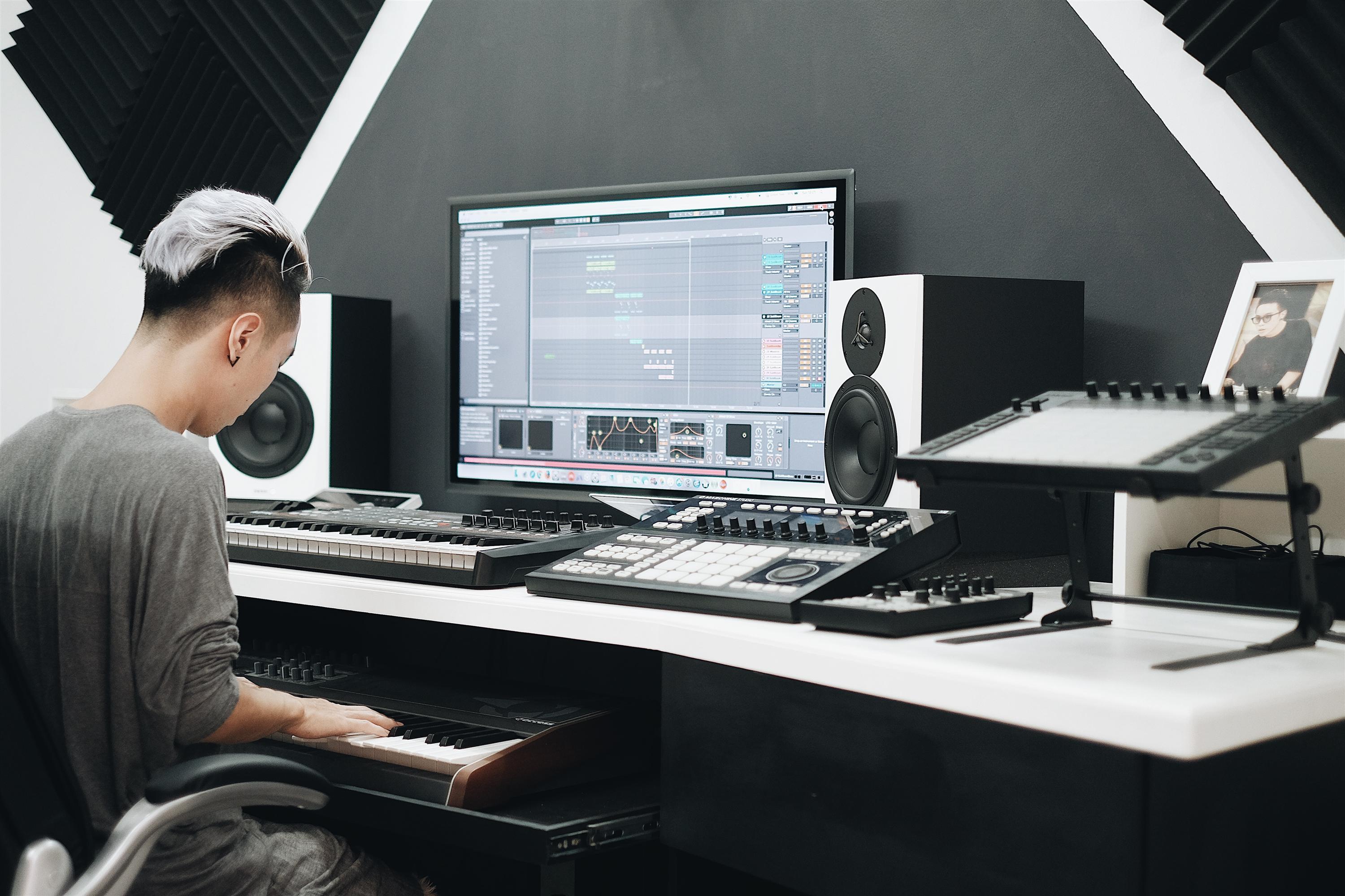 Đã tai với phiên bản Ghen đặc biệt được remix bởi Triple D-2