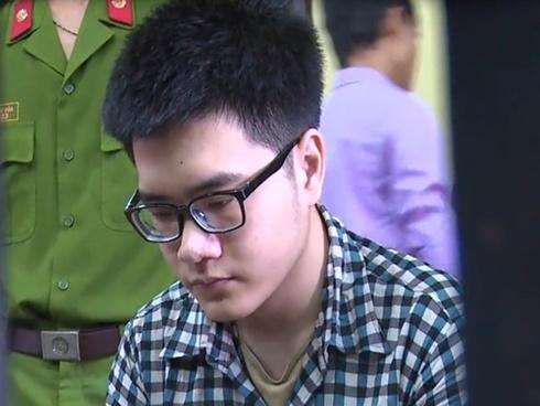 Cô gái quỳ lạy gia đình nạn nhân khi nói lời sau cùng-2