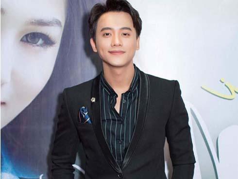 'Thầy giáo má lúm' Mai Tài Phến lộ clip đeo bờm cực 'lầy lội'