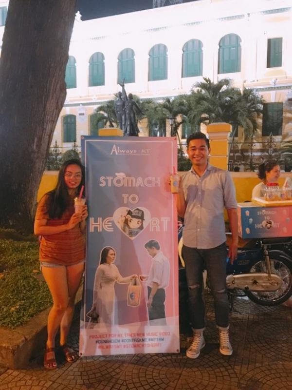 Cày view cho thần tượng bằng cách tặng trà sữa, fan Mỹ Tâm đúng là bá đạo nhất Vpop-6