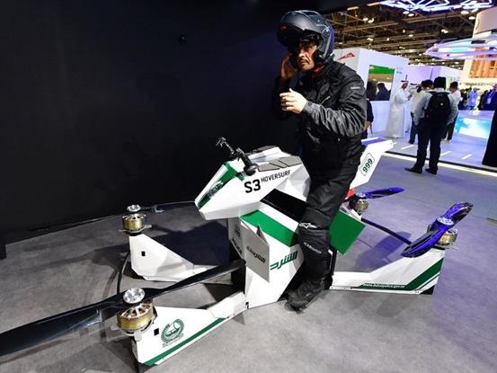 Taxi bay cất cánh như trực thăng sắp có chuyến đón khách đầu tiên-1