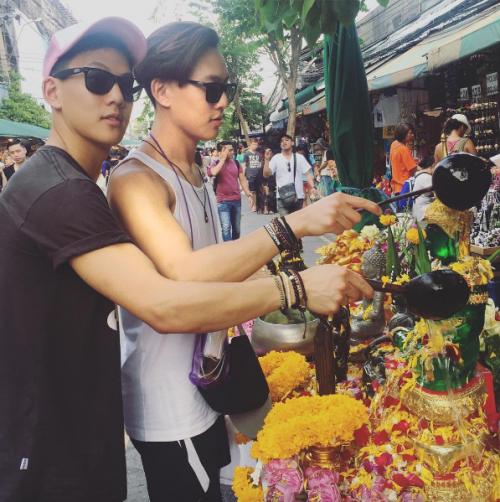 Anh em sinh đôi gốc Việt cover ‘Em gái mưa’ ngọt lịm gây sốt mạng xã hội-5