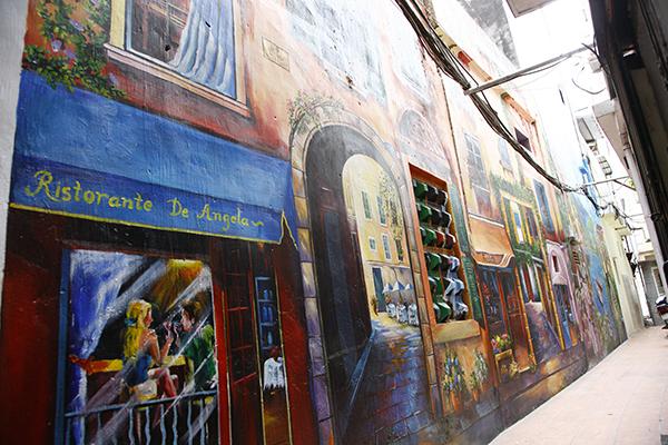 Con ngõ nhỏ ở Thủ đô vô cùng lãng mạn với bức tranh tường 3D cực kỳ ấn tượng-2