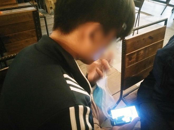 Bé trai 15 tuổi tố bà già U60 cưỡng hiếp đến mắc bệnh: Em cắt tay tự tử mà không chết, em nhục nhã lắm-3