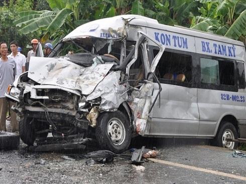 Tai nạn trên cầu vượt Thái Hà lúc nửa đêm, 3 người thương vong-6